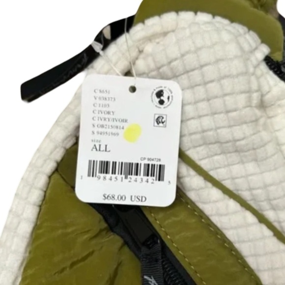 Free People FP Movement Cold Shoulder Sling Bag Olive Ivory NWT $68 Crossbody - Picture 4 of 4